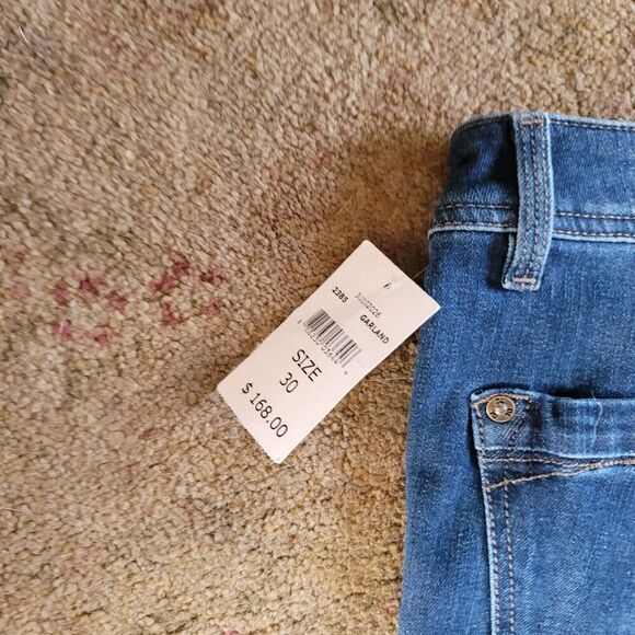 DL1961 Joy  High Rise Flare 4-Way Stretch Jeans Size 30 NWT - Picture 5 of 16